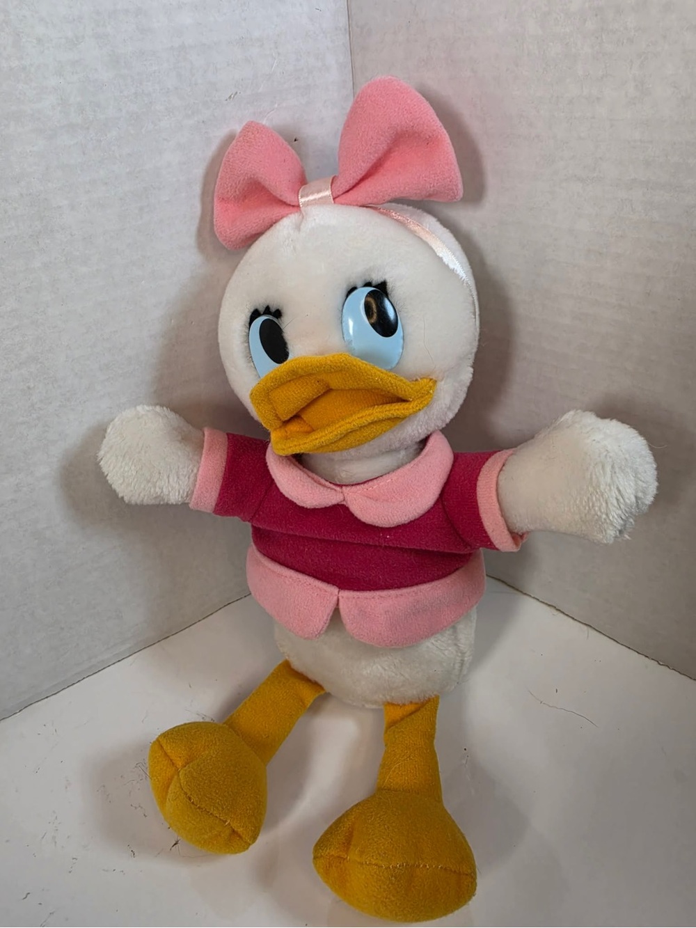 Vintage Disneyland Walt Disney World Daisy Duck Plush